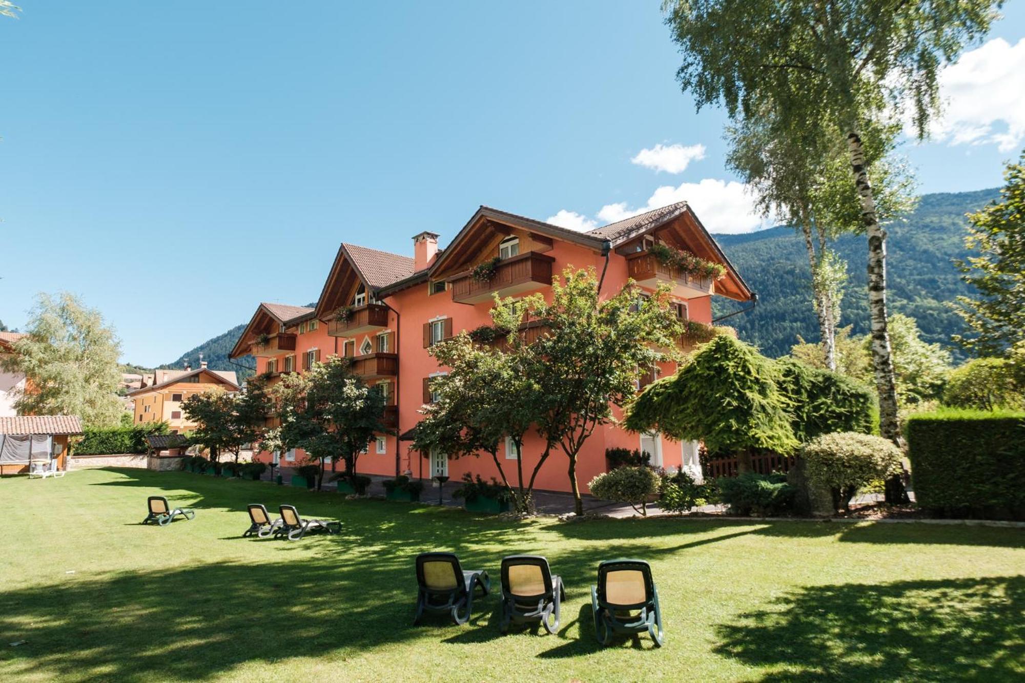 Residence Al Caminetto Molveno Luaran gambar