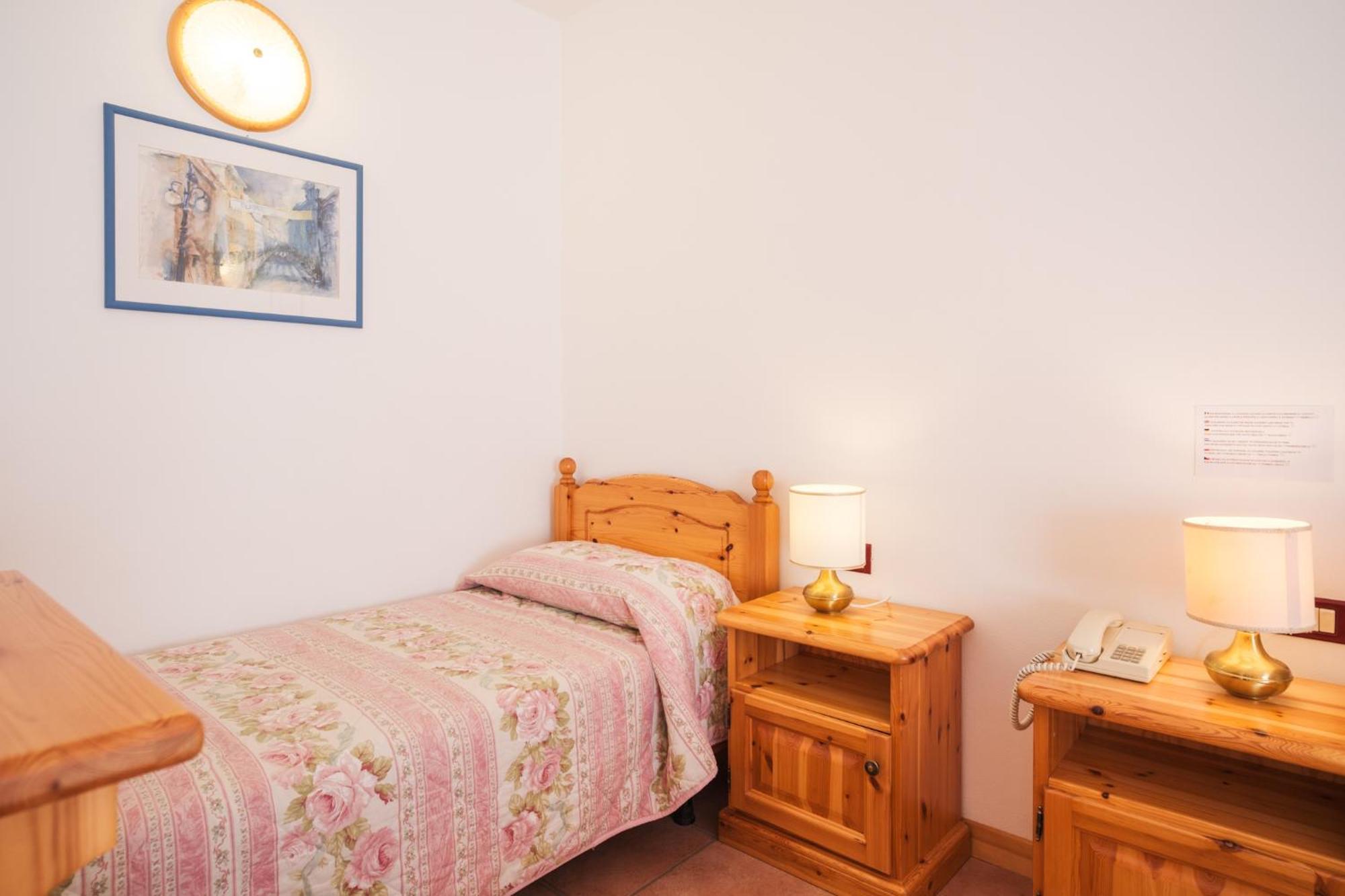 Residence Al Caminetto Molveno Luaran gambar