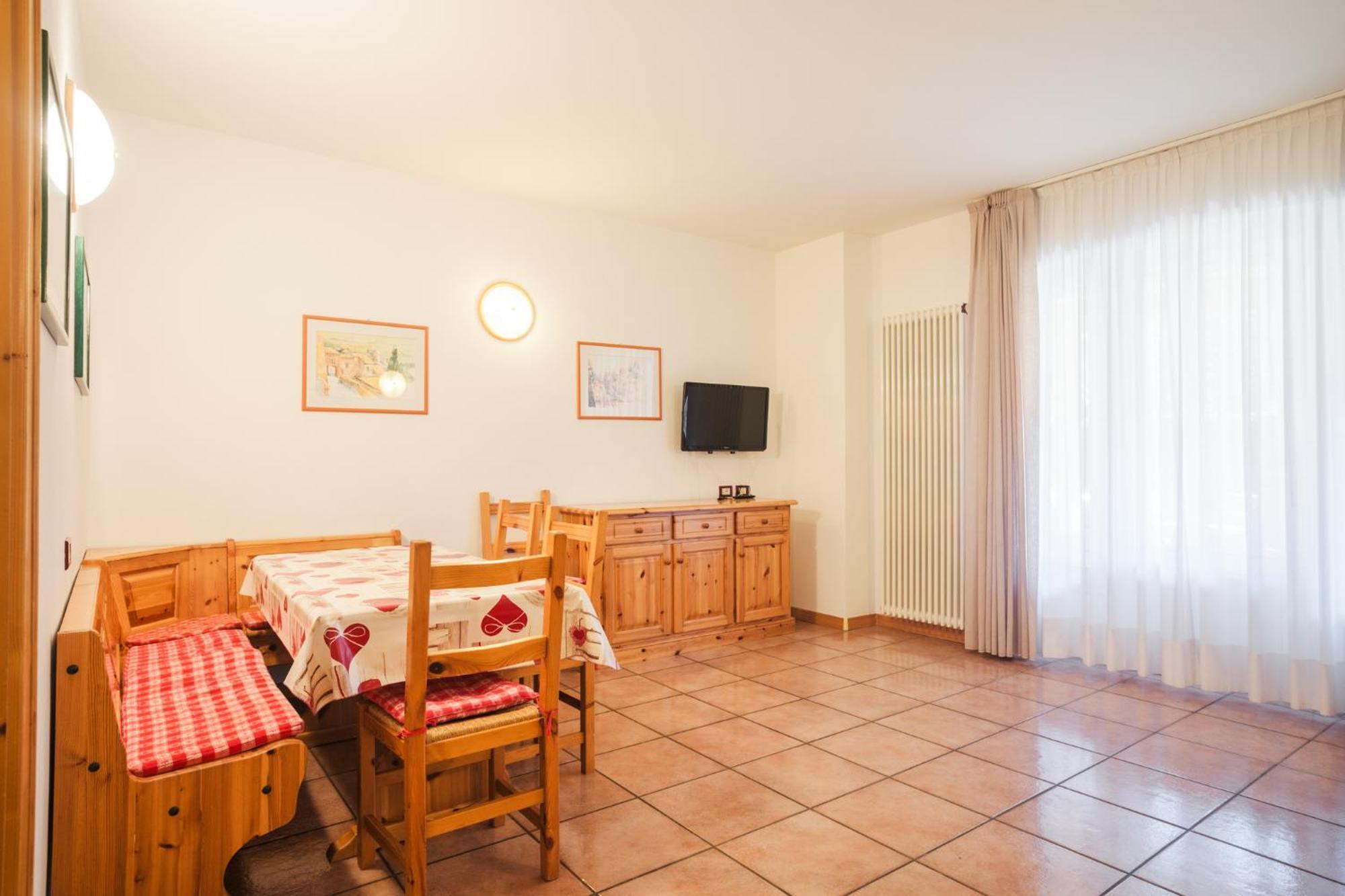 Residence Al Caminetto Molveno Luaran gambar